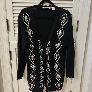 Chic Black Embroidered Cardigan